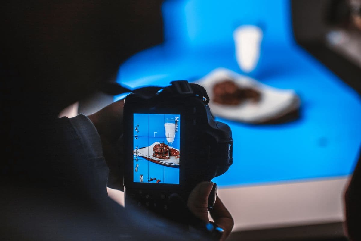 Photographing a plated dish