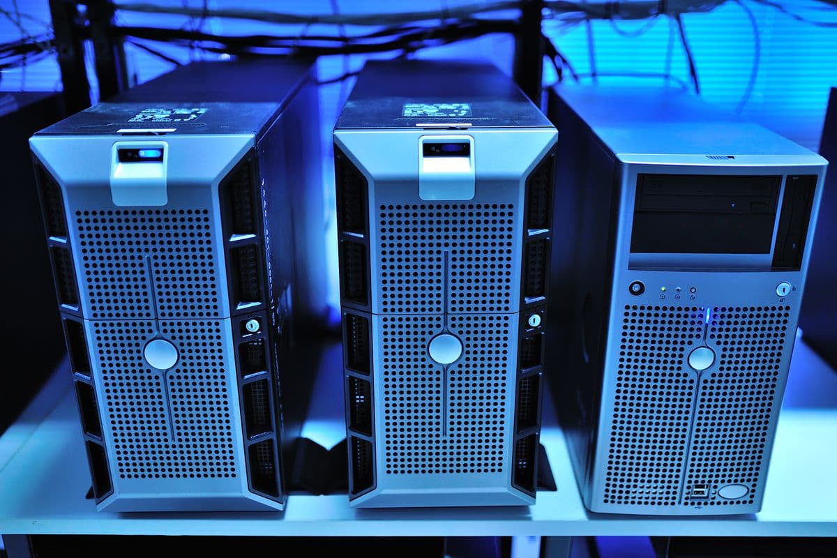 Web-hosting server racks