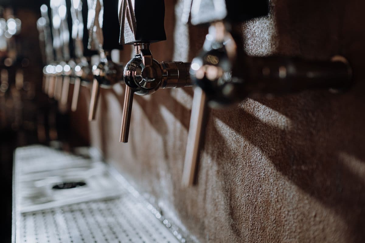 A gastropub taproom