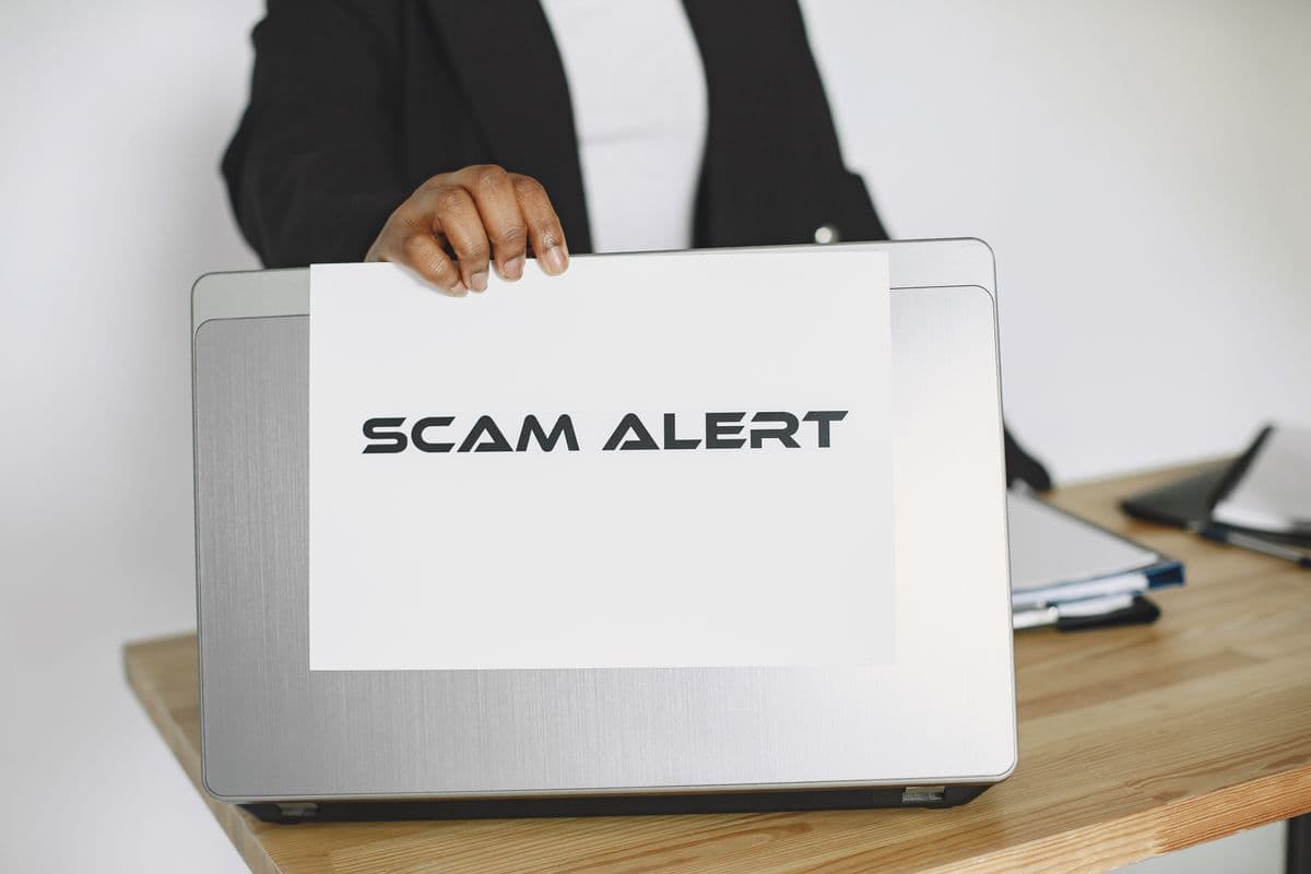 A scam-warning screen
